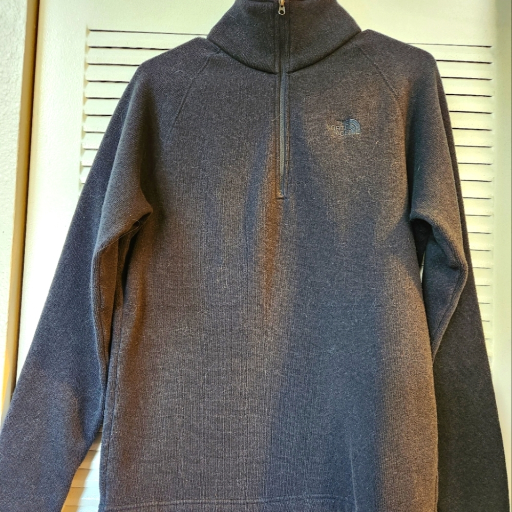 Men's Medium North Face Quarter Zip Jacket